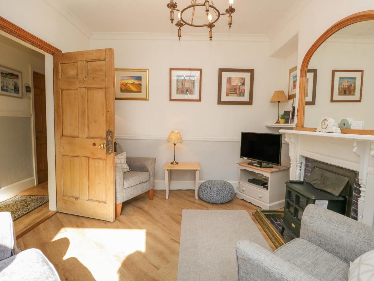 Honeysuckle Cottage, Craig Walk Bowness-on-Windermere Eksteriør billede